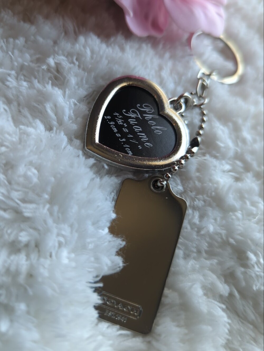 Coach Silver Hangtag Horse And Carraige Rare and Unbranded Photo Frame Key Chain - Picture 3 of 3